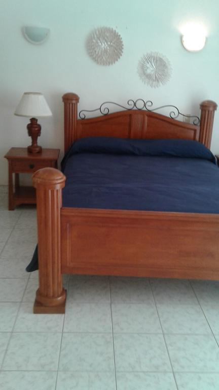 Antiguas 1# Budget Rooms Osbourn Экстерьер фото